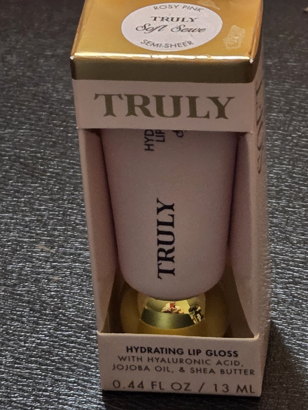 TRULY Hydrating Lip Gloss Hyaluronic Acid, Jojoba Oil & Shea Butter in Rosy Pink